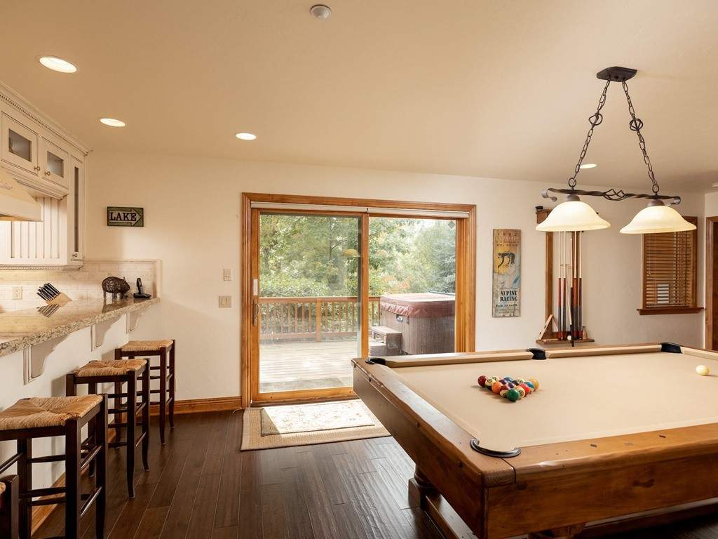 43639 Bow Canyon Rd 43639 Bow Canyon Rd