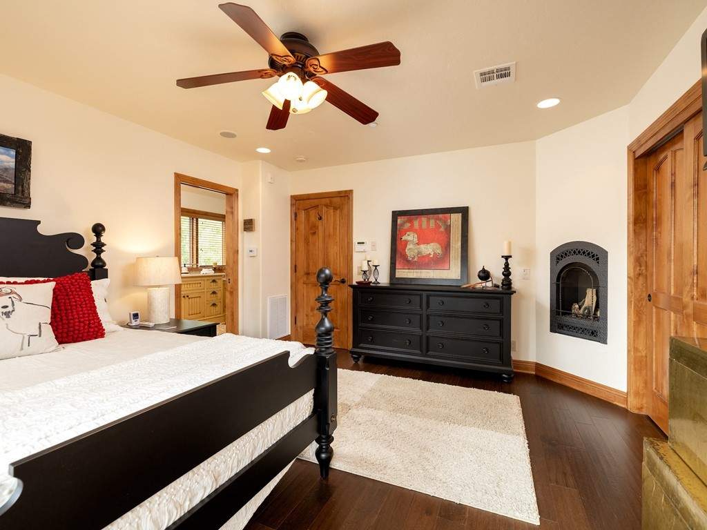 43639 Bow Canyon Rd 43639 Bow Canyon Rd