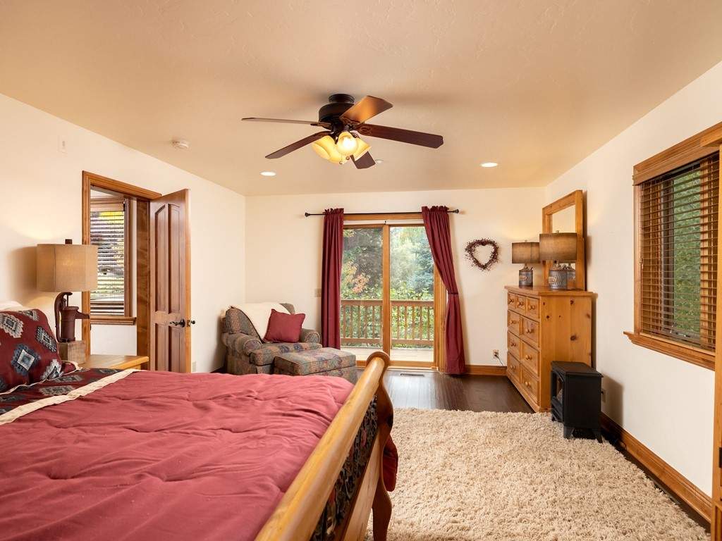 43639 Bow Canyon Rd 43639 Bow Canyon Rd