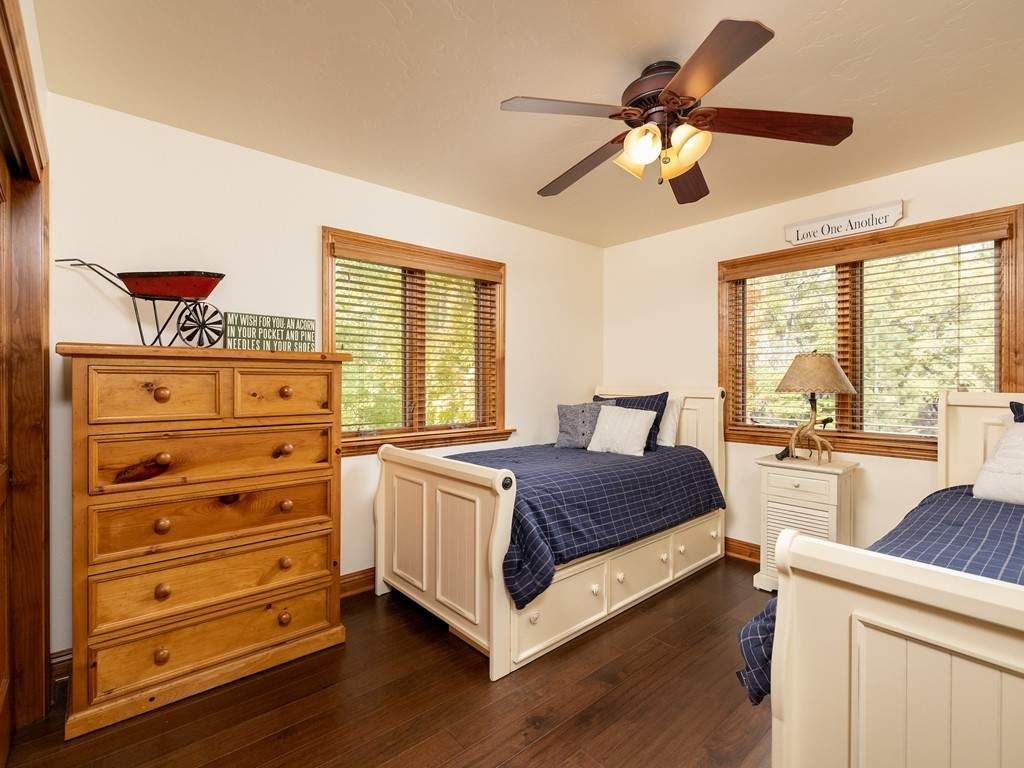 43639 Bow Canyon Rd 43639 Bow Canyon Rd