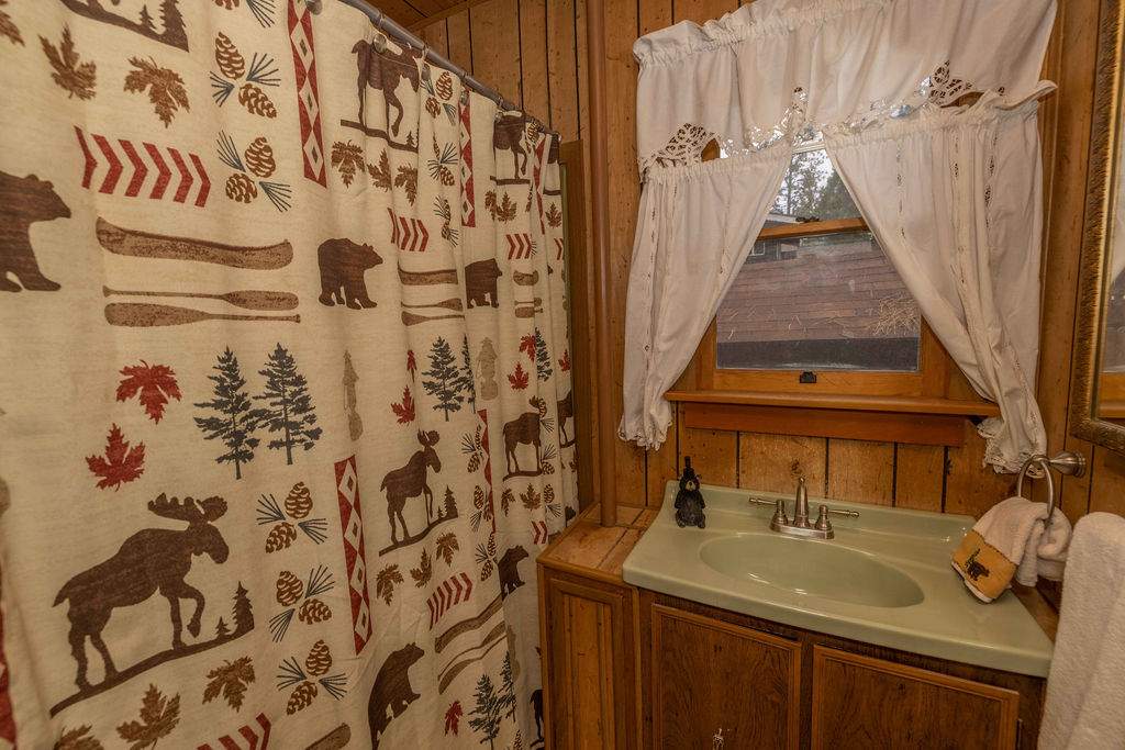 229 E Sherwood 229 E Sherwood