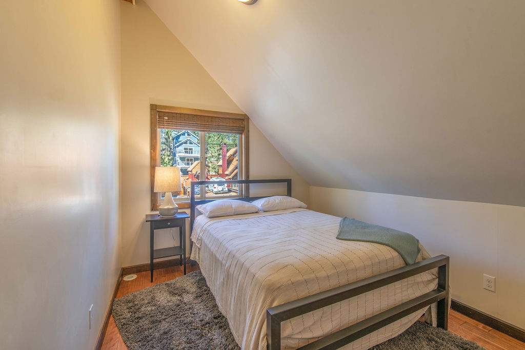 40221 Esterly Ln 40221 Esterly Ln