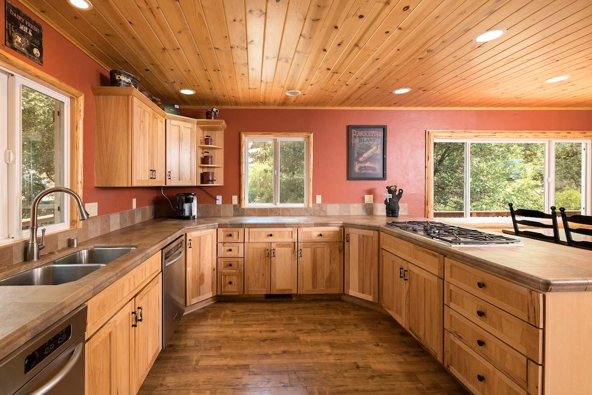 39543 Oak Glen Rd 39543 Oak Glen Rd