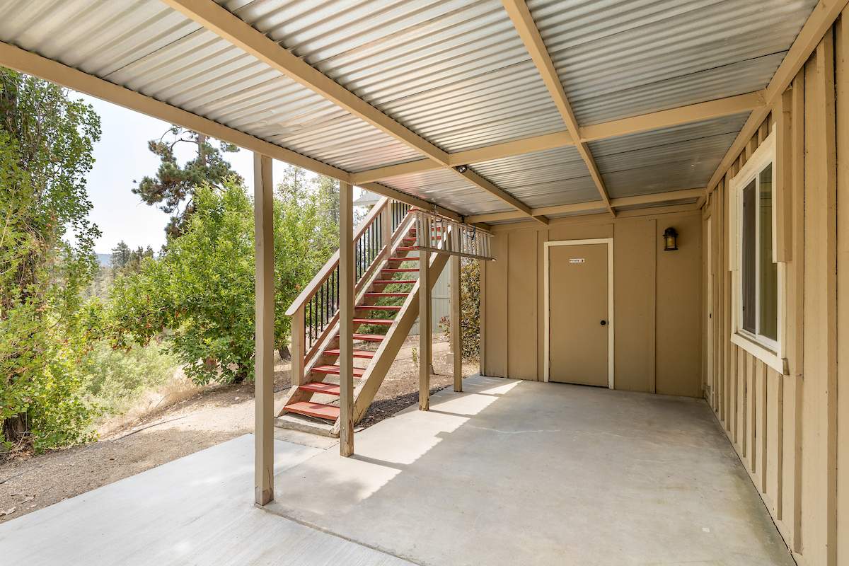 39543 Oak Glen Rd 39543 Oak Glen Rd