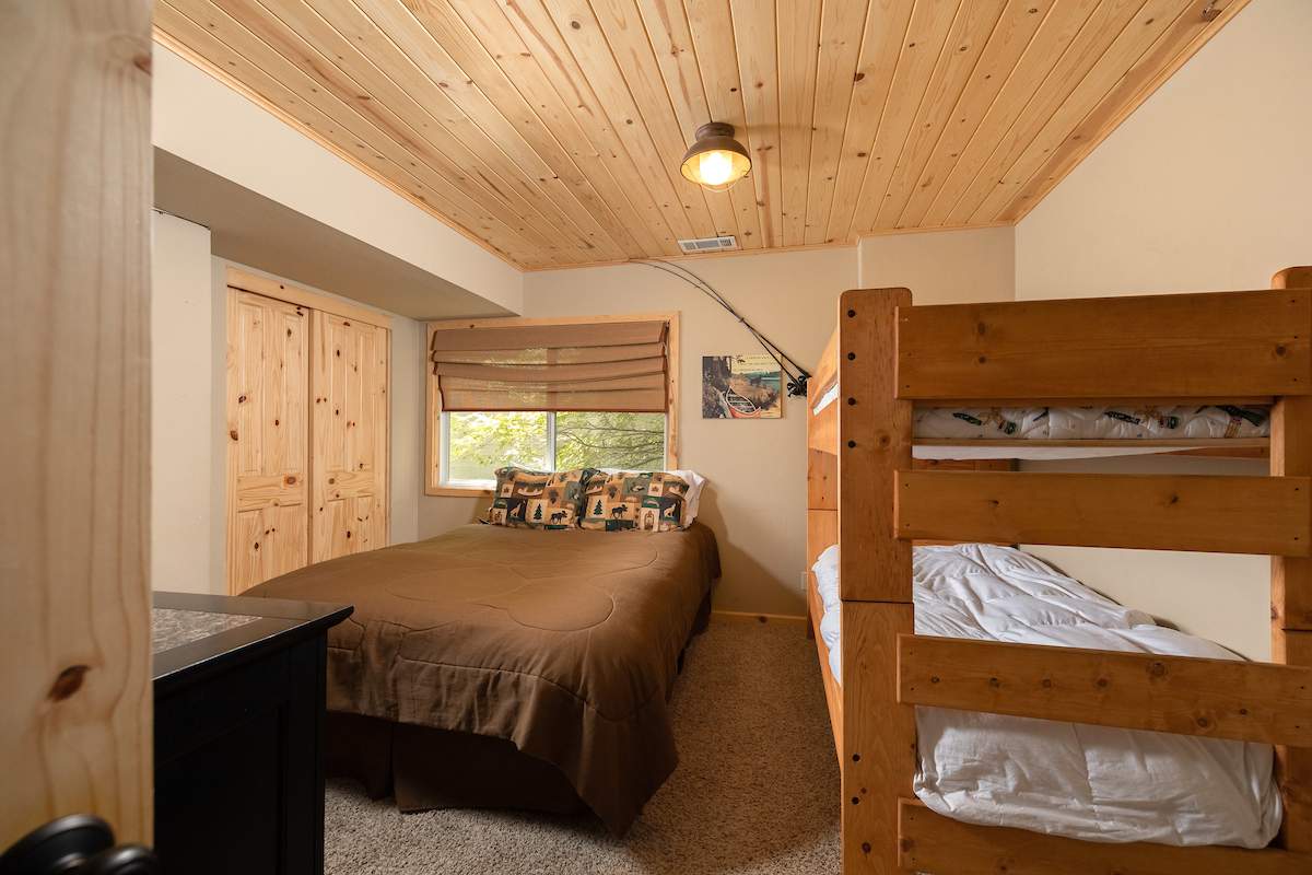 39543 Oak Glen Rd 39543 Oak Glen Rd