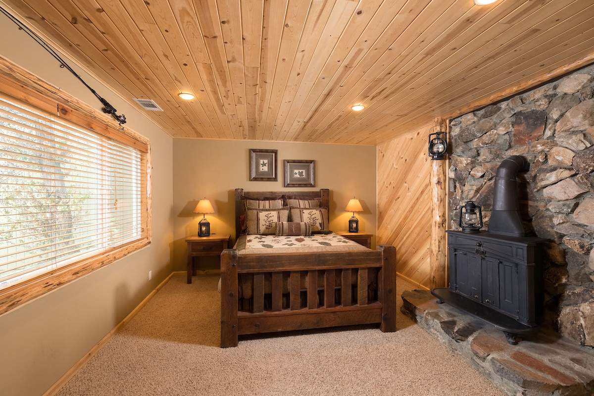 39543 Oak Glen Rd 39543 Oak Glen Rd