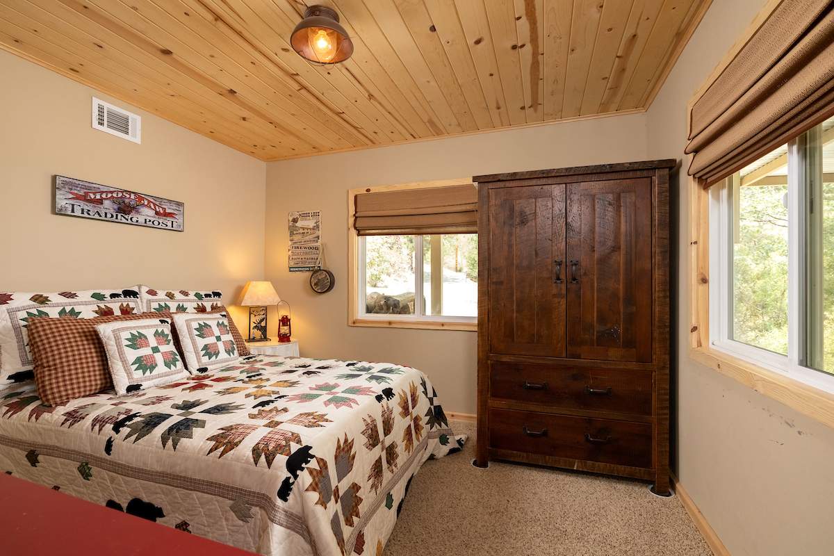 39543 Oak Glen Rd 39543 Oak Glen Rd