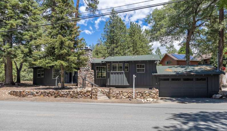 43136 Moonridge Road