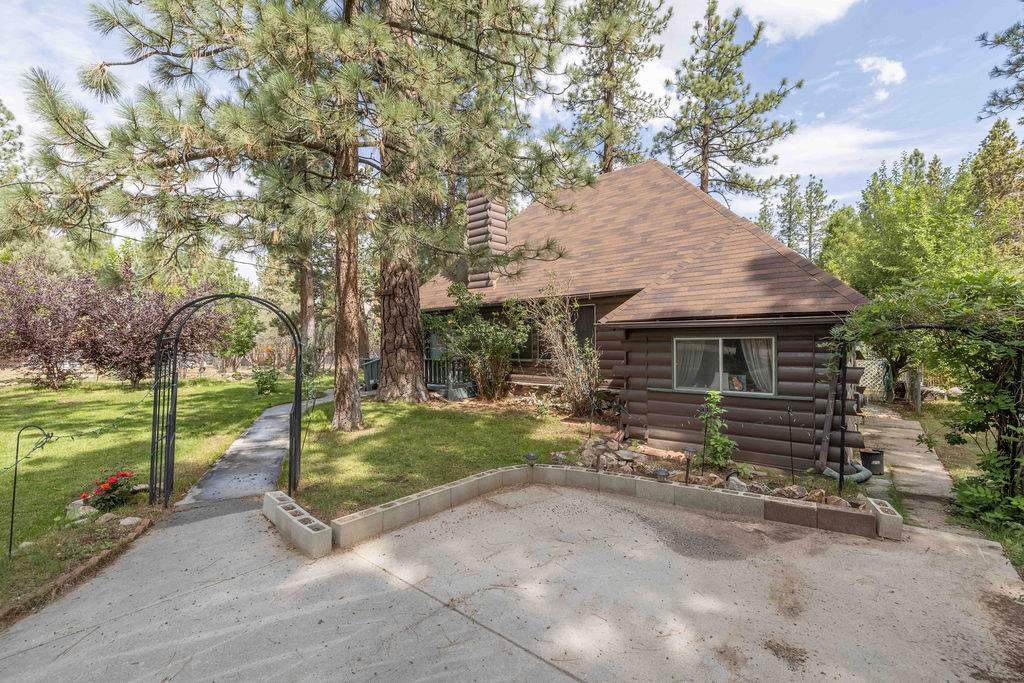 229 E Sherwood 229 E Sherwood