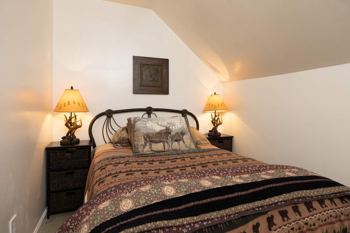 477 Windsong Pl 477 Windsong Pl