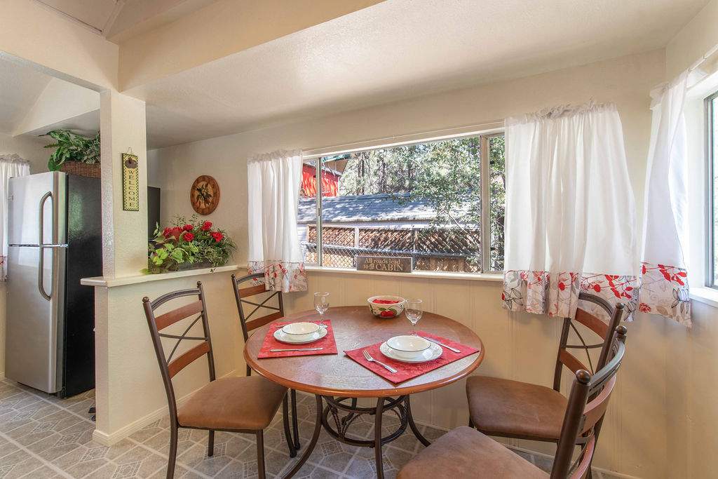 438 Moreno Ln 438 Moreno Ln