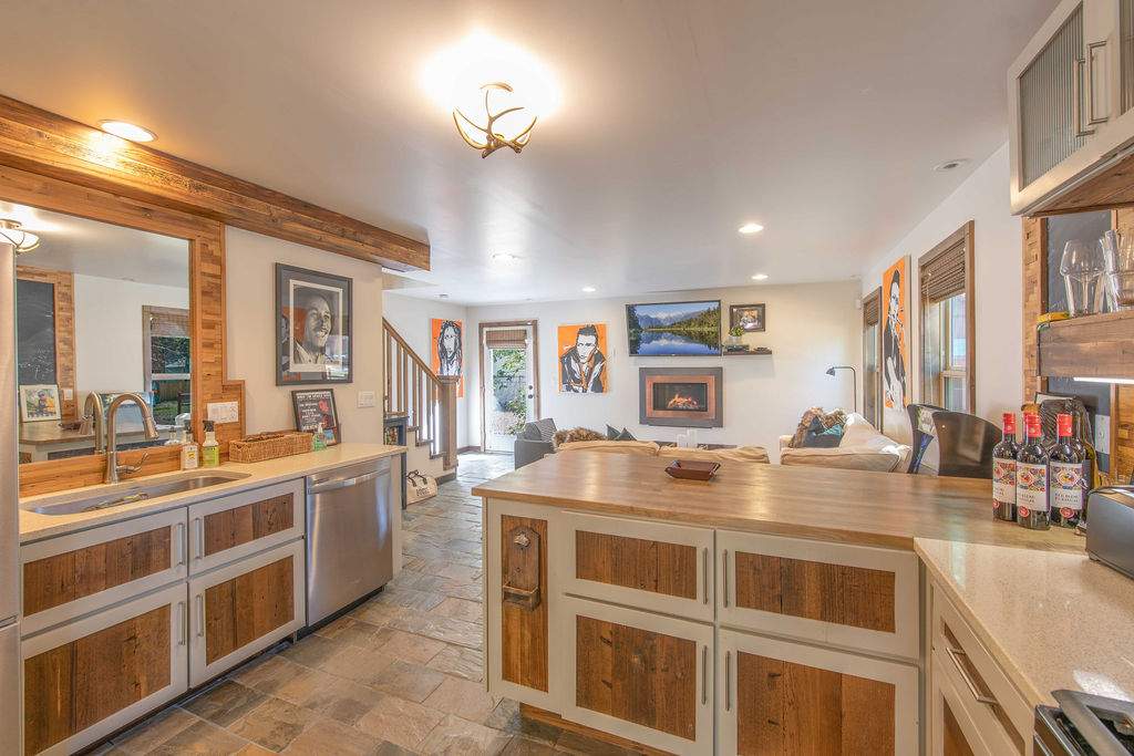 40221 Esterly Ln 40221 Esterly Ln