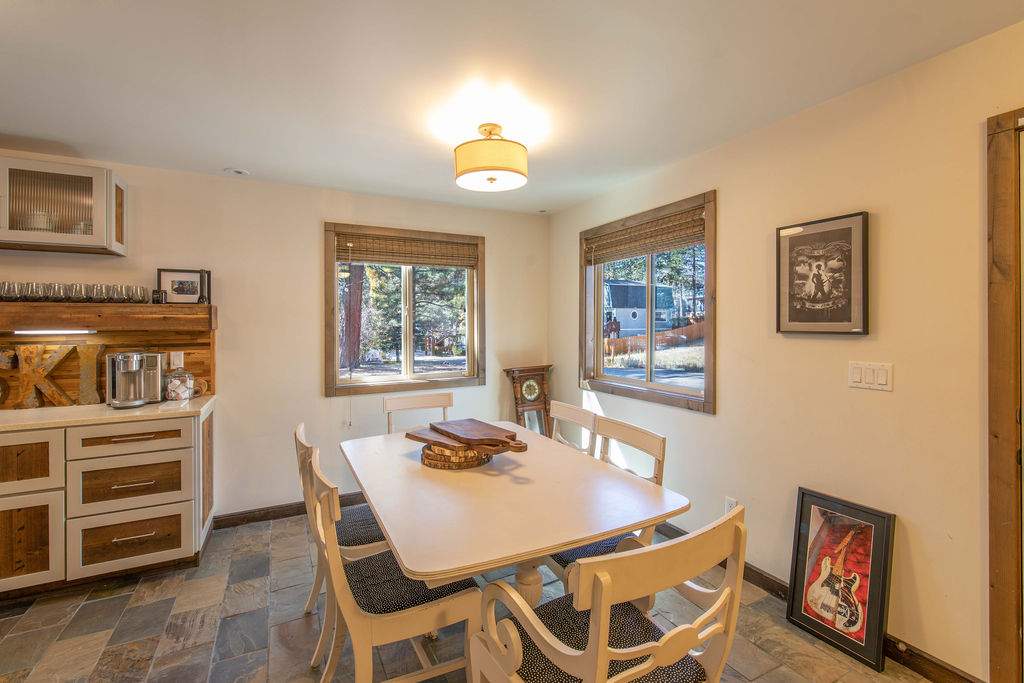 40221 Esterly Ln 40221 Esterly Ln