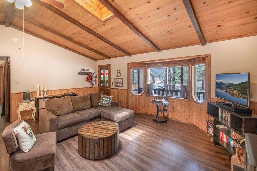 42401 Avalon Rd 42401 Avalon Rd