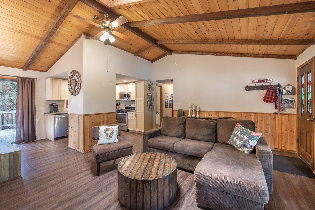 42401 Avalon Rd 42401 Avalon Rd